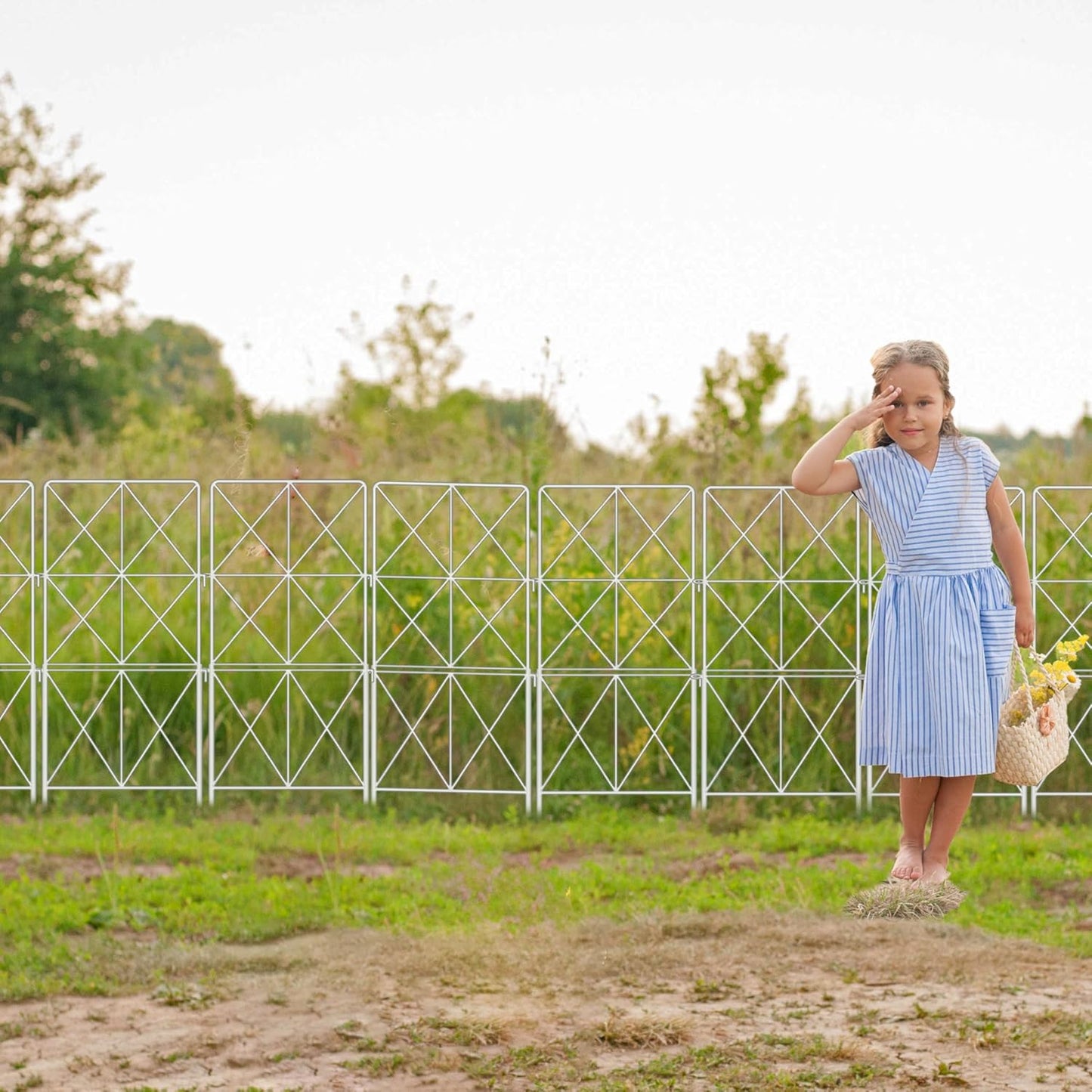 ShopLaLa Decorative Garden Fence (10 Panels) 12.5in(L) x 31in(H) Animal Barrier Fencing Rustproof White Metal Wire Flower Edging for Landscape, Dog Yard Gates Fences Tall No Dig Outdoor Decor D-F30B