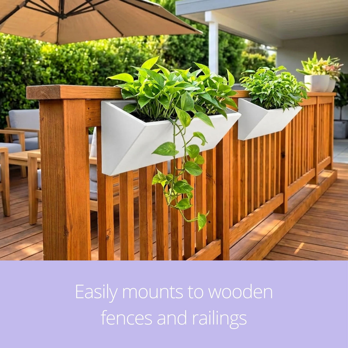 LaLaGreen Triangular Carbon-Steel Wall Planters