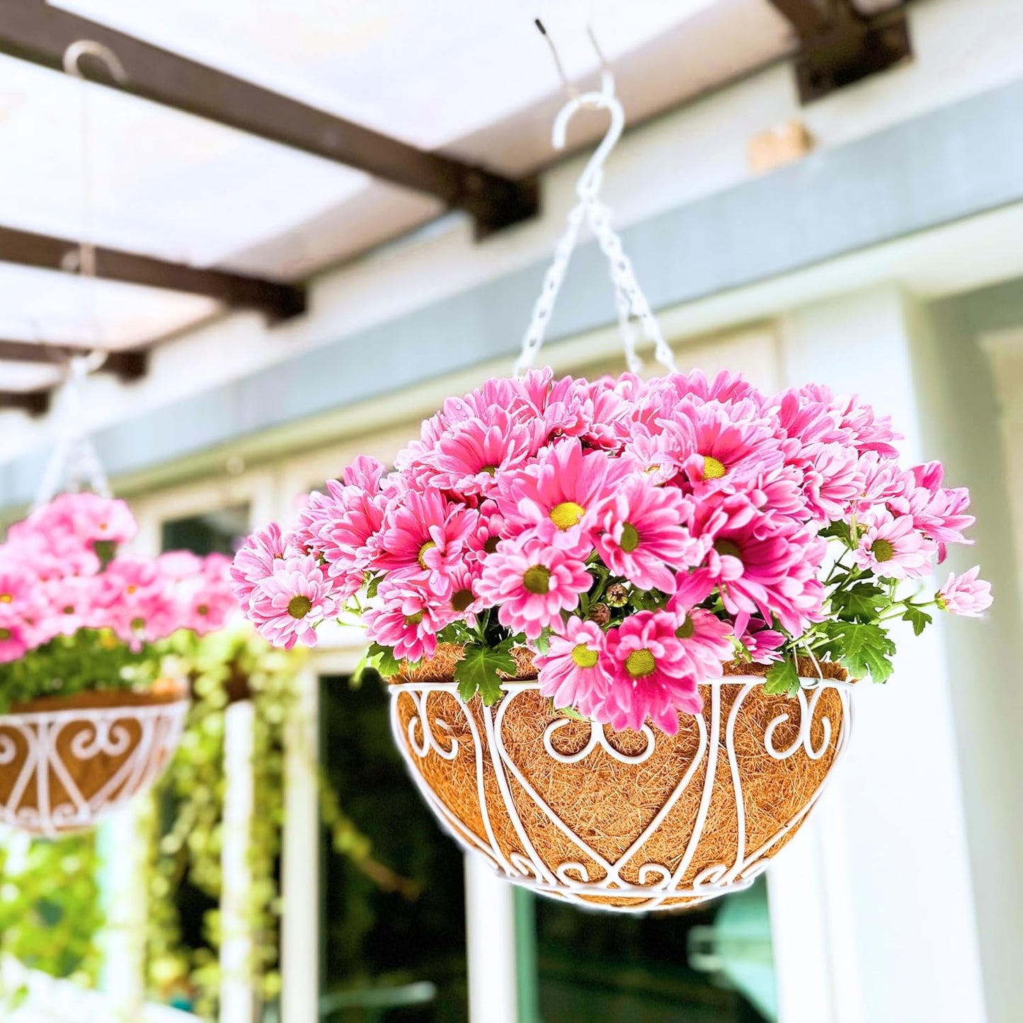 LaLaGreen Hanging Baskets for Plants (4 Pack, 14 Inch) Hanging Flower Pots with Coco Liner, White Metal Wire Round Basket Plant Holder with Hanger Hook Chain Outdoor Deck Patio Balcony Garden Decor