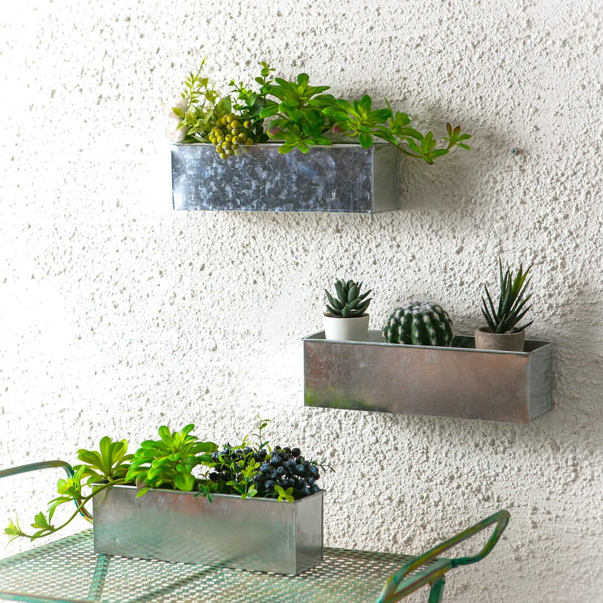 LaLaGreen Metal Wall-Mount Planter Pots